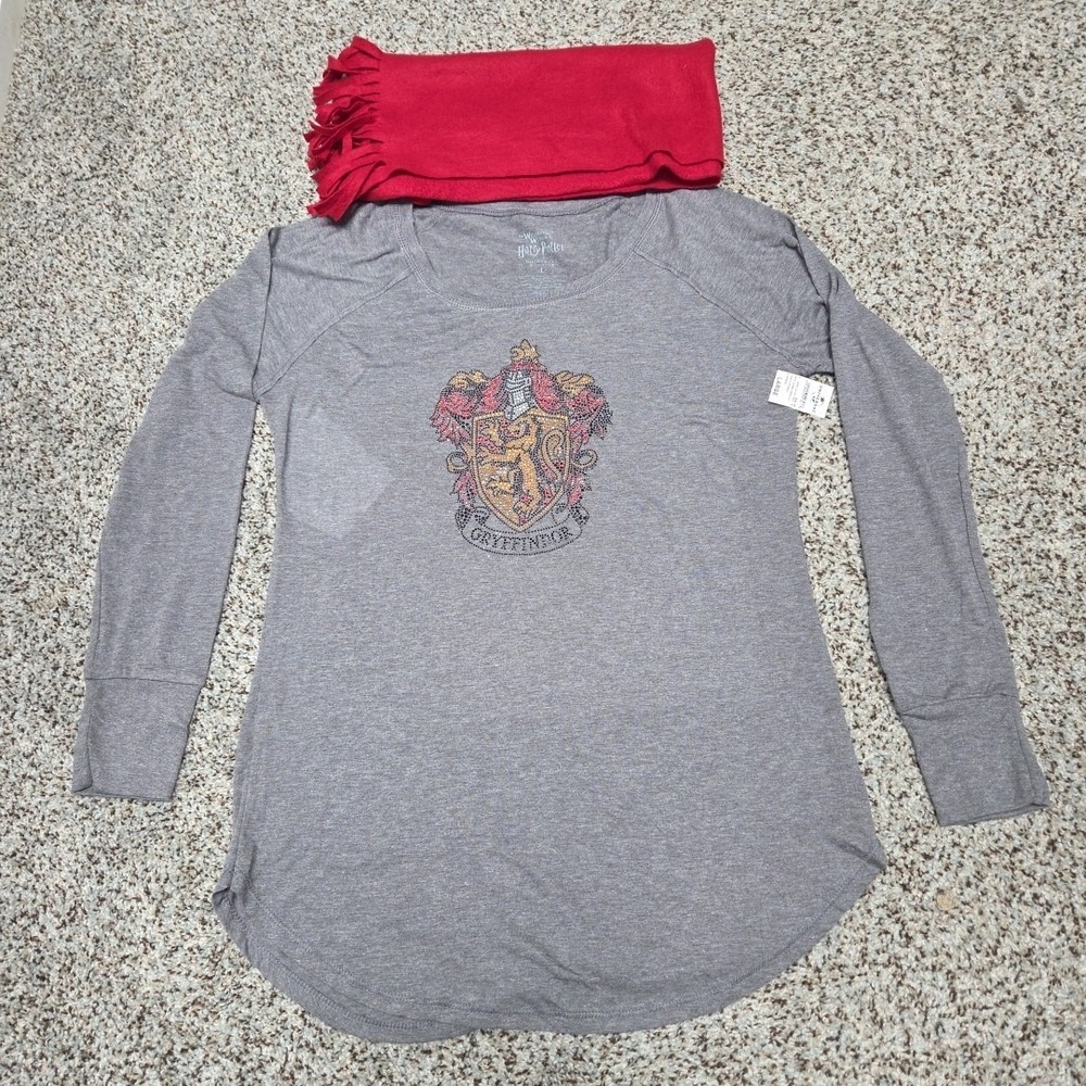 Universal Studios Gryffindor Long Sleeve Rhinestone Shirt Women L With Scarf NWT